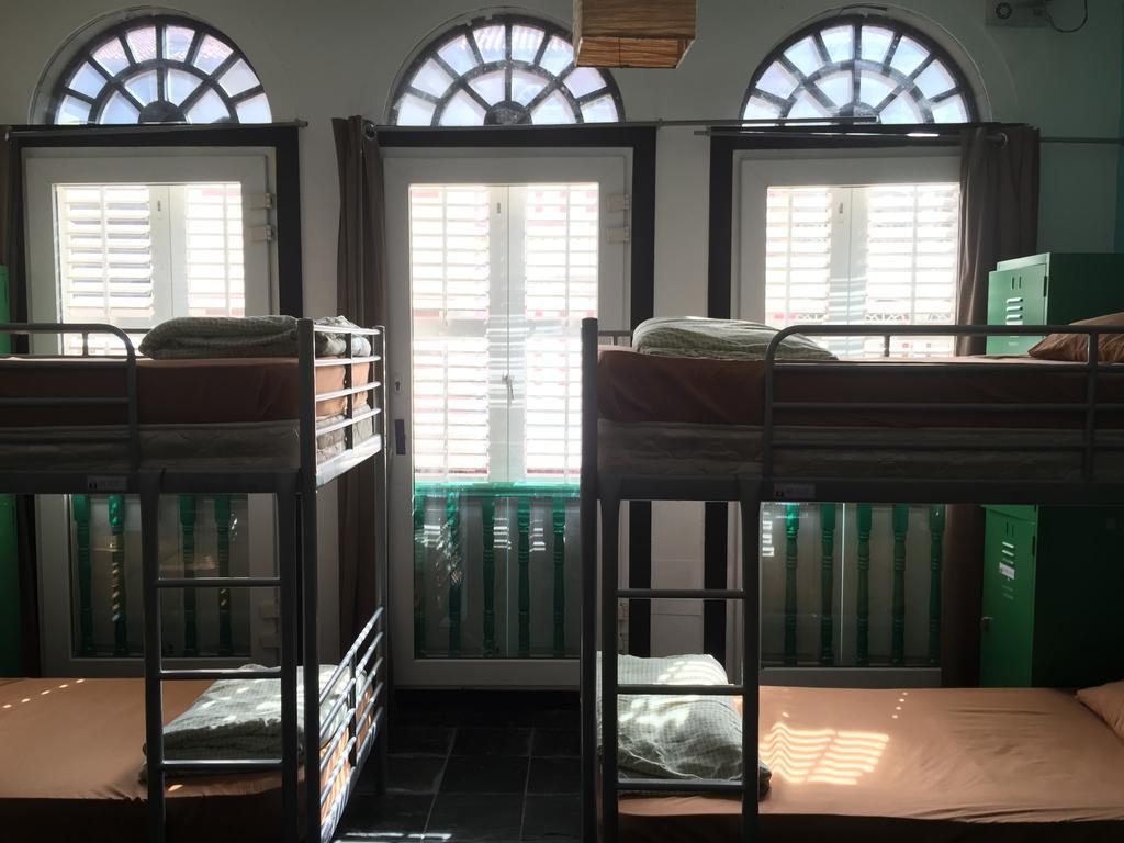 Royal Lodge @ Pagoda Street Singapore Room photo